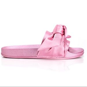 PINK BOW SLIDERS